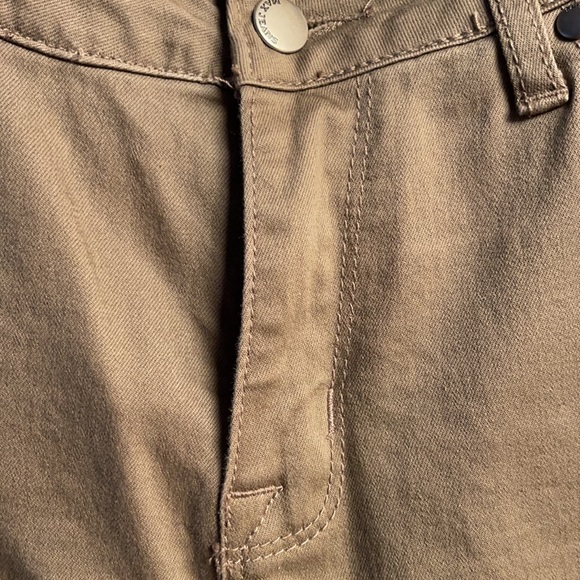 Fitted Max Studio “jeans” - Picture 3 of 5